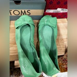 Nine West Green flats. Excellent quality
